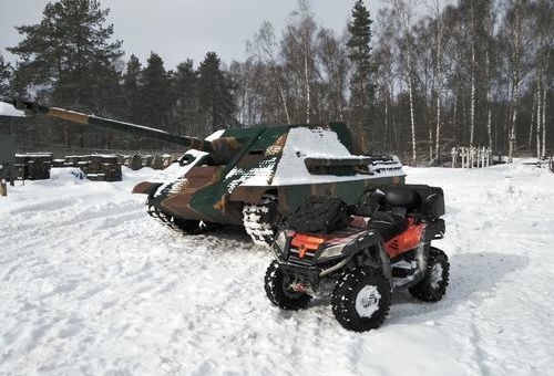 Катание на танке в Павловском Посаде